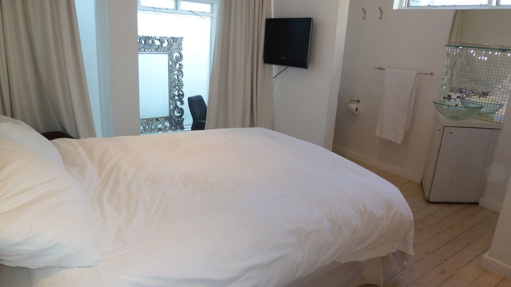 4 On Highworth Apartments And Studios Cape Town Ngoại thất bức ảnh